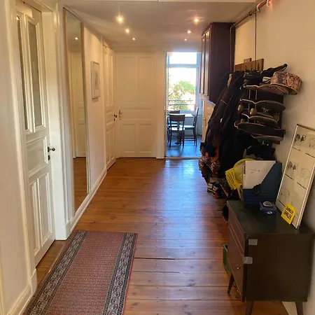 Zentrales Mit Eigenem Balkon Hamburg-Harburg