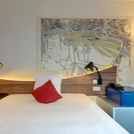 Hotel Mercure Mitte 4*
