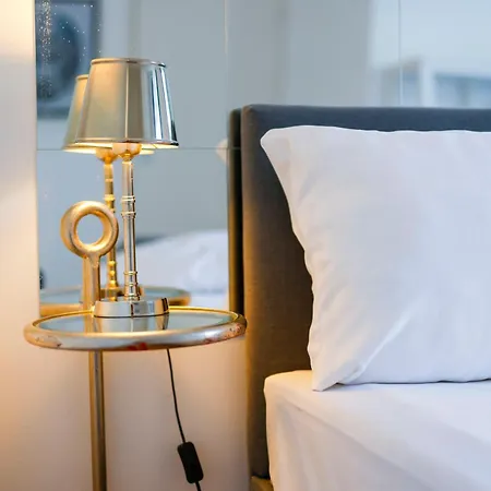 Sleephotels Alsterroom * 함브루크