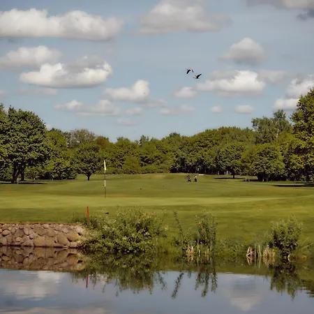 Am Golfclub Treudelberg