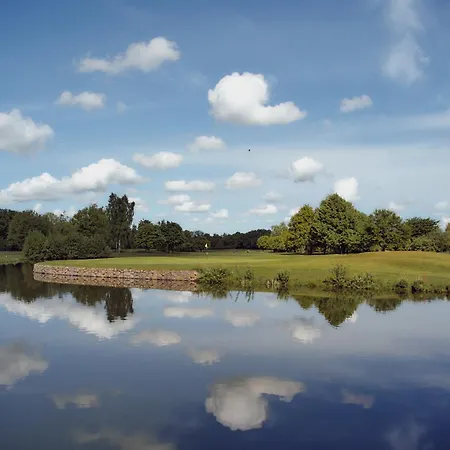 Am Golfclub Treudelberg Hamburk