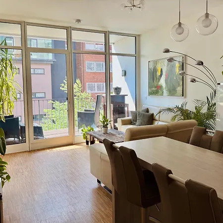 Апартаменты Stylish Urban In The Heart Of The Hafencity