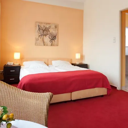 Imperial Hotel 3*