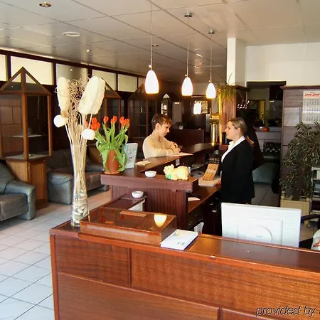 Hotel Rahlstedter Hof 2*