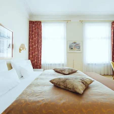 Hotel Grand Elysee 5*
