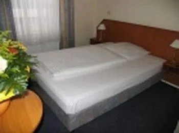 Terminus Am Hauptbahnhof & Zob Hotel