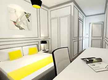 Boutique 056