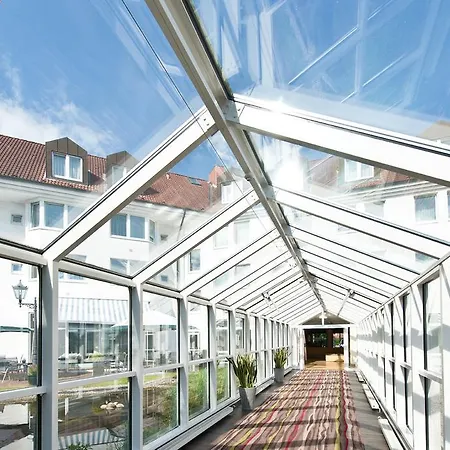 Leonardo Airport Hotell