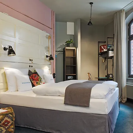 25hours Altes Hafenamt Hotel