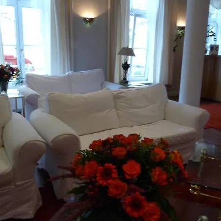 Hotel Commodore 3*