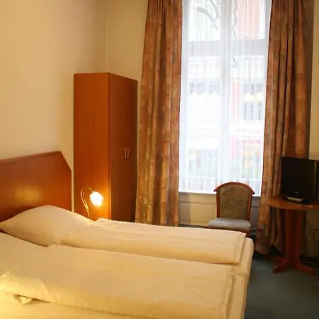 Alameda Hotel
