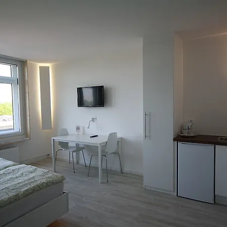 Bedpark Stellingen Hotel 2*