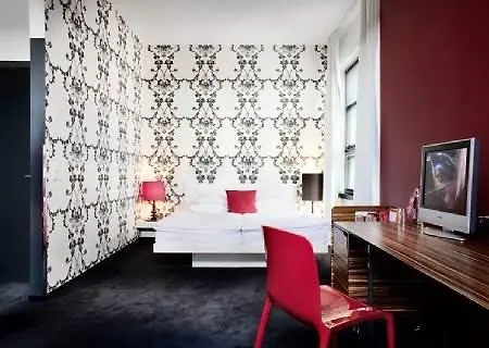 Superbude Altona Hotel 3*