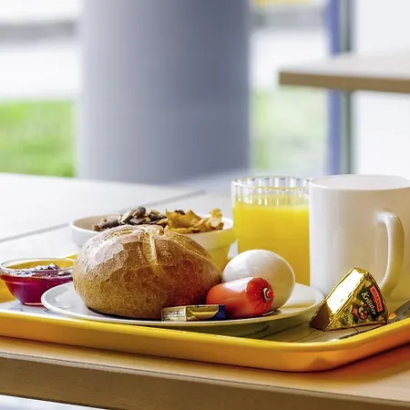 Ibis Budget Altona Hotel