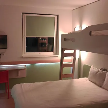 Hotel Ibis Budget Altona 2*