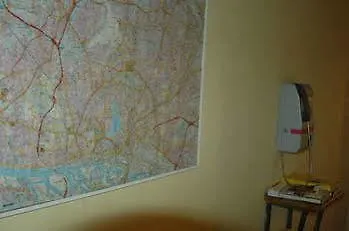 Buch-ein-bett Hostel *