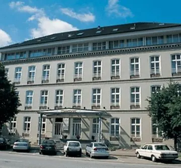 Hotel Commodore 3*
