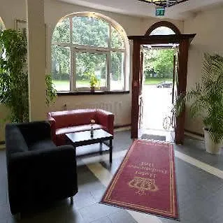 Отель Budapester Hof 2*