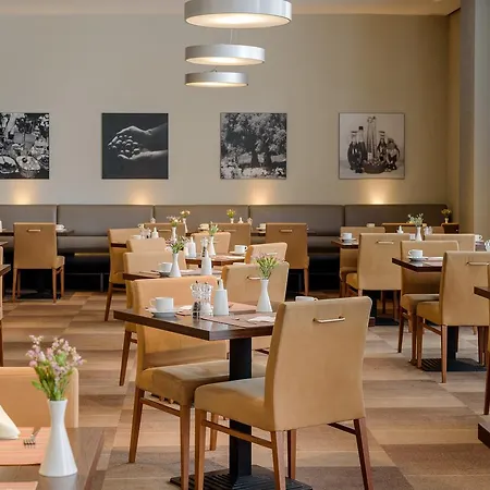 Hotel Mercure Mitte 4*