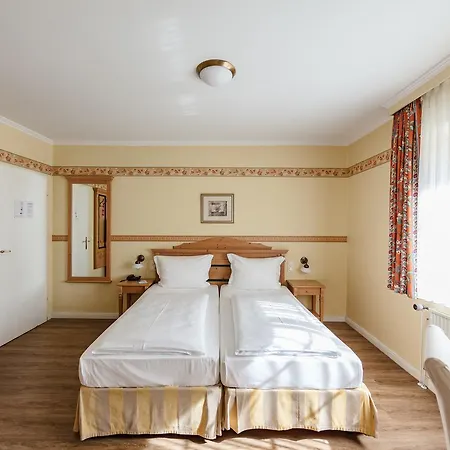 Zum Zeppelin Hotel Hamburg