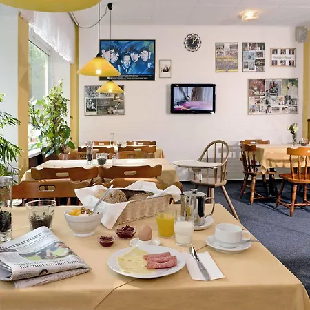 Auto-parkhotel St Pauli Hotel