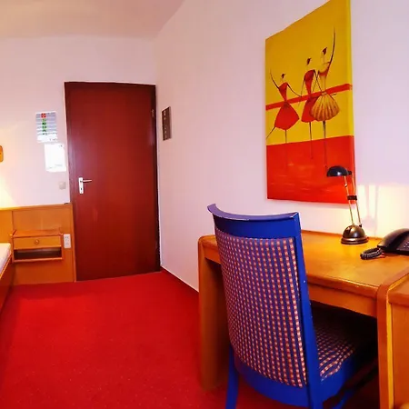 Hotel Rahlstedter Hof 2*