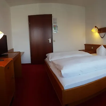 Rahlstedter Hof Hotel 2*