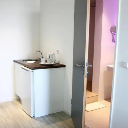 Bedpark Stellingen Hotel 2*