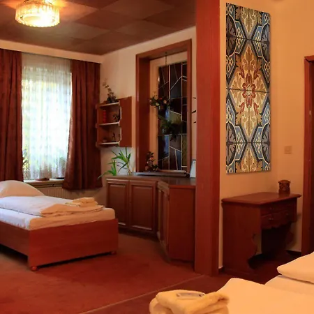 Hotel Wilhelmsburger Hof 2*