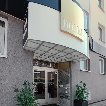Hotel Central Hamburg 2*