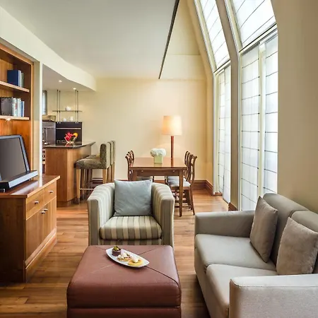Residences At Park Hyatt Amburgo