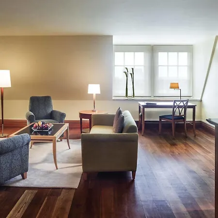 Residences At Park Hyatt Aparthotel 5*