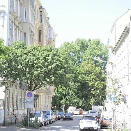 Budapester Hof Отель 2*