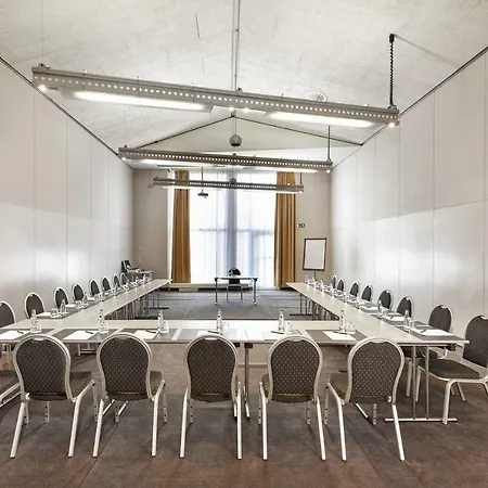 Hotel H4 Bergedorf 4*