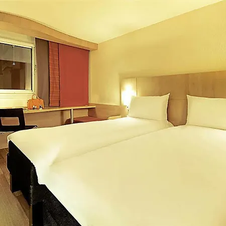 Hamburg-airport Hotel 3*