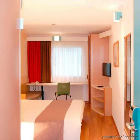 Hamburg-airport Hotel 3*