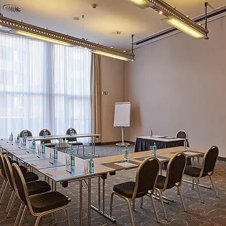H4 Bergedorf Hotel 4*