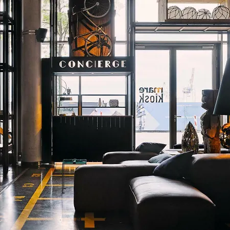 海港新城25小时酒店 4*