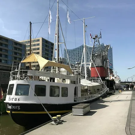 Horus Hausboot * ハンブルク