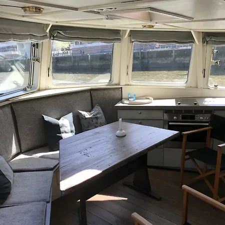 Horus Hausboot