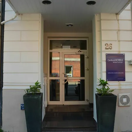 Centrum Commerz Am Bhf Altona 2*
