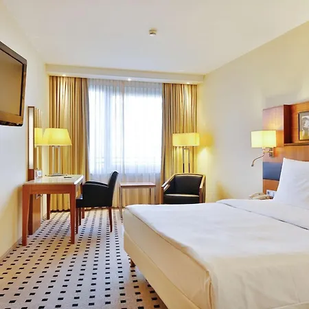 Radisson Blu Hotel, Airport Hotel