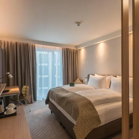 - - Berliner Tor By Ihg Amburgo