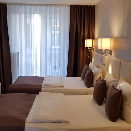 Budapester Hof 2*