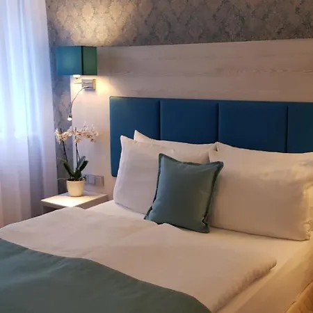 Budapester Hof 2*