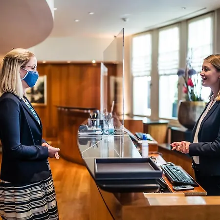 Park Hyatt 5*