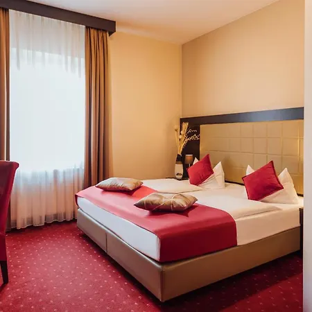 Savoy 3*