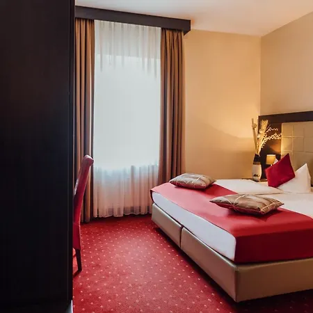 Savoy Szálloda 3*