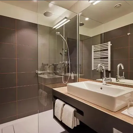 Hyperion Hotel