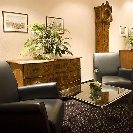 Fuerst Bismarck Hotel 3*